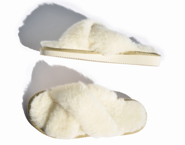 kapcie biale 1 kaszmir.jpg